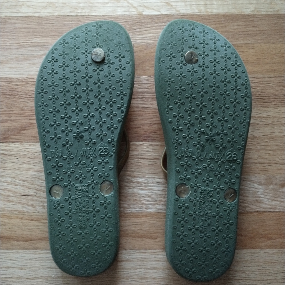 Sandals - Picture 3 of 4